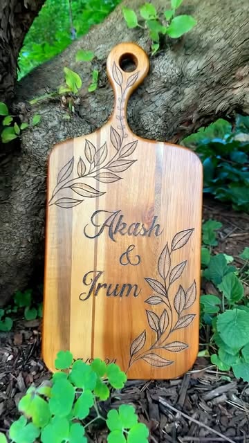Did you know I make custom cutting boards for weddings/anniv