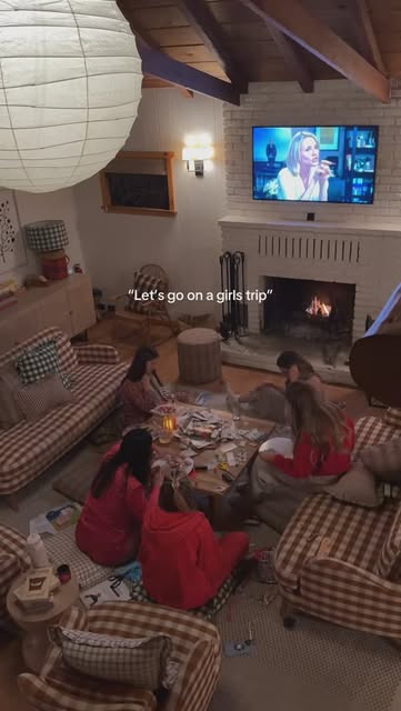The perfect girls trip to a cozy cabin in the mountains 💌✨☁