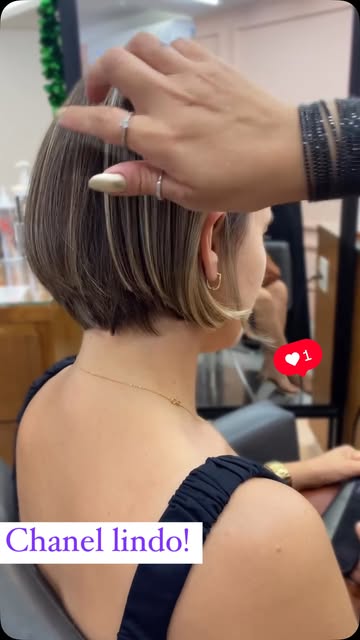 Chanel é uma ótima opção de cabelo curto feminino para 2025!