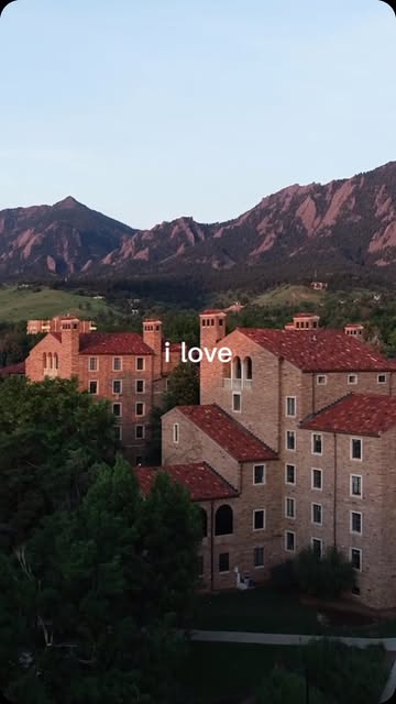 We love this beautiful campus.๐ #CUBoulder