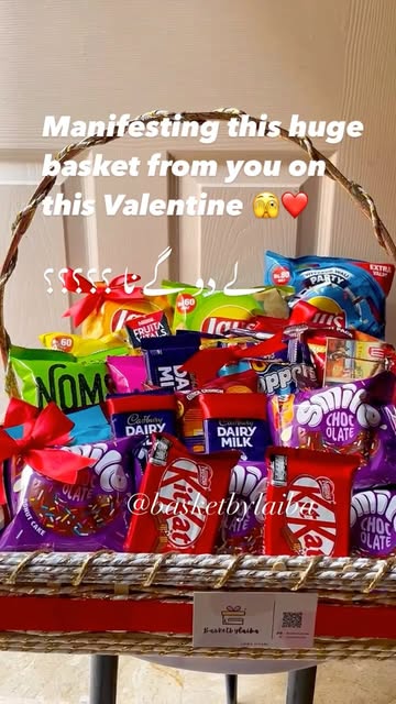 Huge chocolates and snacks basket for Valentine ❤️
You can o