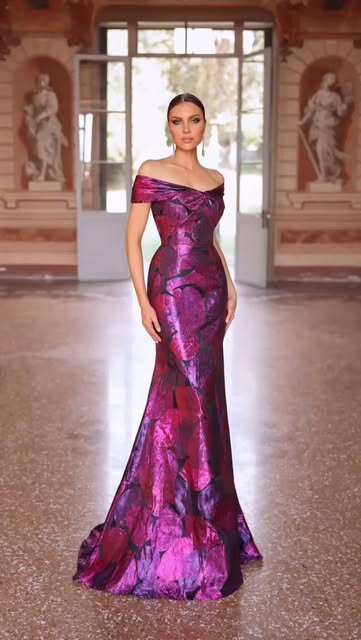 Introducing our stunning new jacquard dresses—where vibrant
