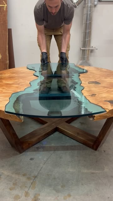 Dropping a new coffee table build! 🔥 Commissions are open!