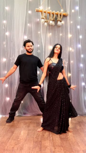 Ishq me tere announce kar diya
.
.
Choreography by: @sanjayr