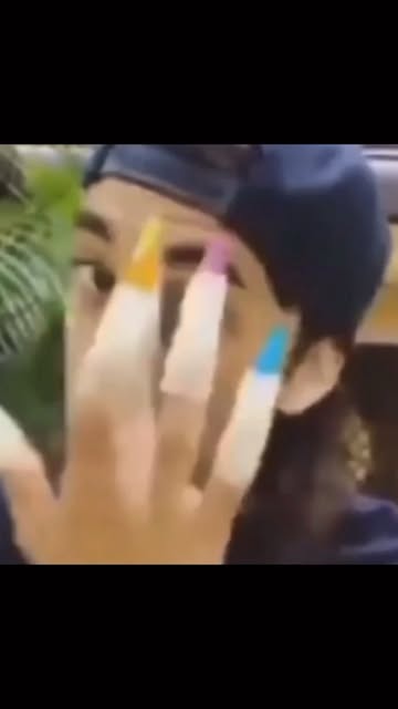 ( Credits: @piercetherosalee )
Okay Vic I see you😍
-
-