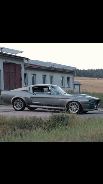 1967 Shelby GT500 shooting flames🔥 @chromecars #gt500 #shel