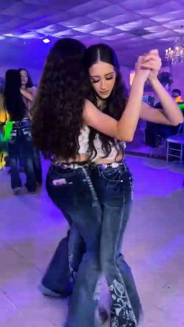 Double the Fun with the @hinojosa_twins ‼️🔥🔥
Huapangos!🔥�