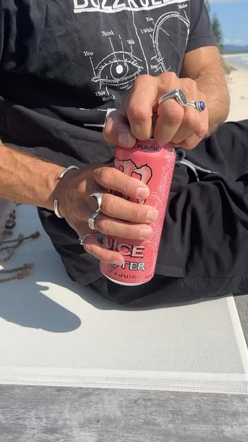 Vibes, tides, and Pipeline Punch 🤙 @DionAgius
#MonsterEne