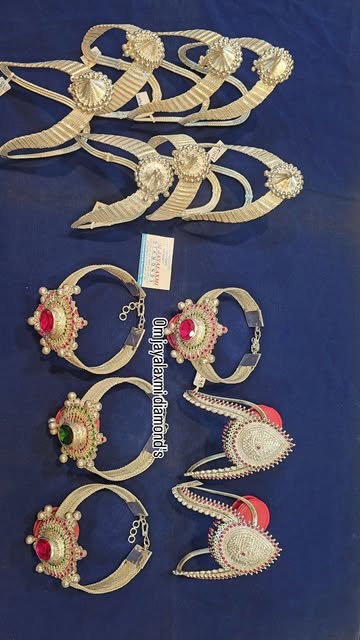 Silver vanki and bajuband available for more information DM