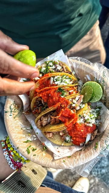 Cerca del metro San Cosme, se encuentran los Tacos “El Paisa