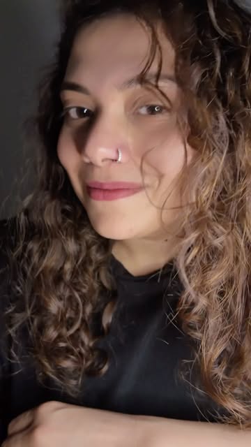Zircon String Click Lock Nose Ring
92.5 Sterling Silver, Sup