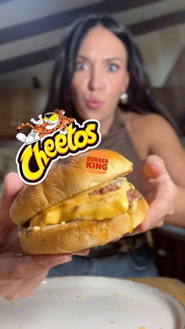 KING CHEETOS PELOTAZOS 🍔⚽️
Vuestros deseos son órdenes!
Aq