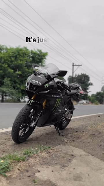 R15 m monster edition🔥🚀
.
.
.
.
.
Follow @_black_.panther