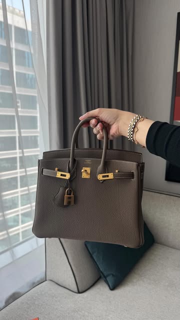 Unboxing my Dream Bag 🤩♥️ @hermes
#شنطة_بيركن #بيركن٢٥ #بي