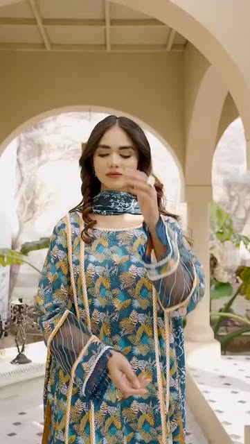 New Lawn Beautiful Design
.
.
.
.
.
.
#partywear #fashion #