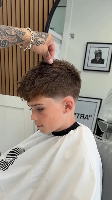JACOB’s first time at NUNEZ BARBERS , he wanted a taper with