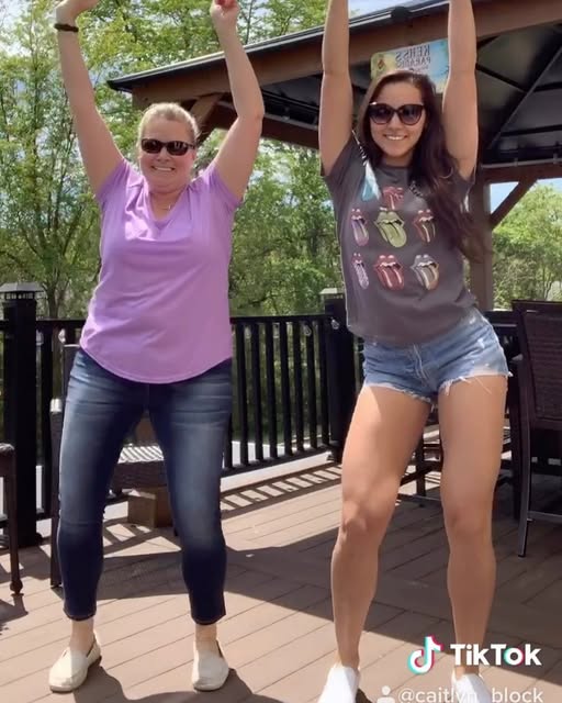 My mom & I finally did a TikTok dance together🌞😂 I think w