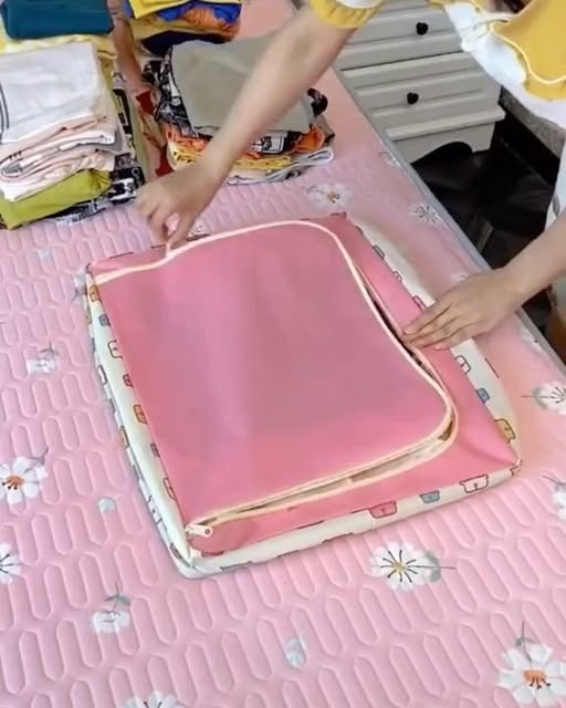 -Portable Storage Bag, cloth organizer. 72L Large-Capacity T