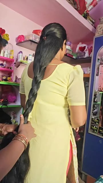 @kala.agalya_herbalhairoil
Order _ 7010558722
200ml Bottle