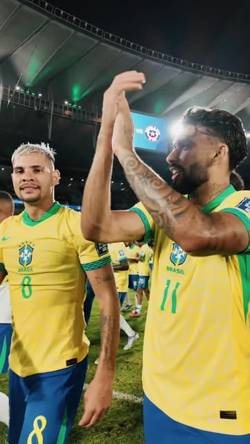 Gol com trilha sonora especial! 🎤🎶
Bruno Guimarães e Luca