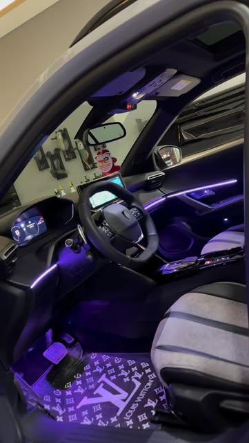 Peugot 2008 aracımızın yeni nesil 128 renk kristal ambiyans