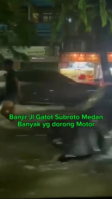 Jalan gatot subroto Medan langganan Banjir,
#banjir #medan
