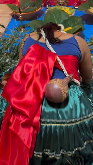 Ògún laka aye (Ogun poderoso do mundo)
Osinmole (O próximo a