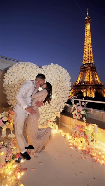 Dreaming of a Paris proposal ?
Let us create your unforgett