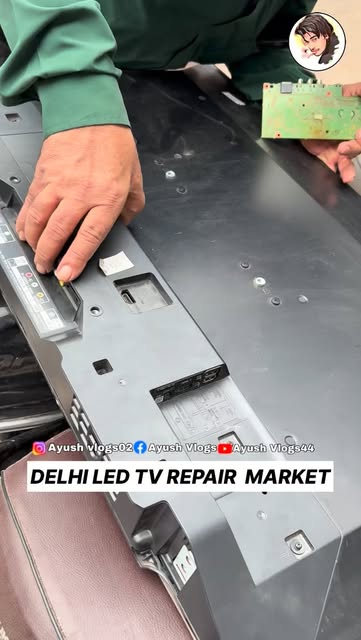 Led tv repair in delhi electronics market #ledtvrepair #tvsp