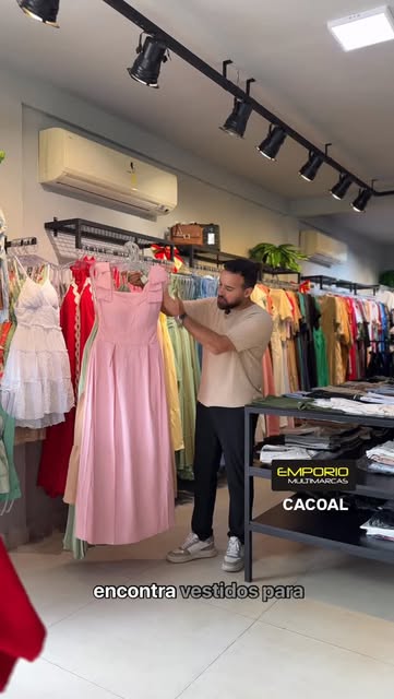 VESTIDOS PARA FESTAS, EVENTOS, IGREJA , FORMATURAS.
COM ÓTIM