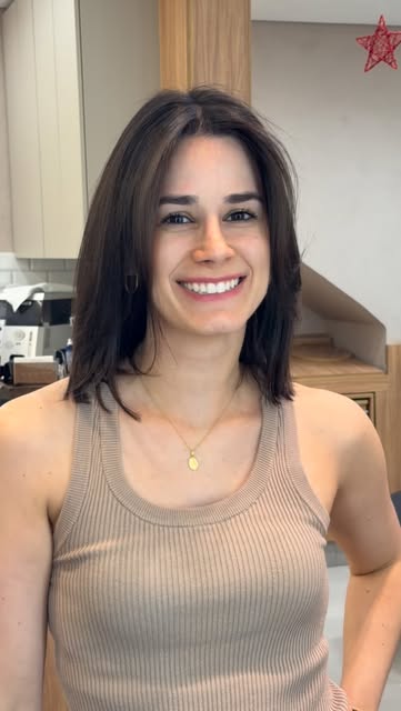Um corte de cabelo é sempre uma elevação para auto estima.