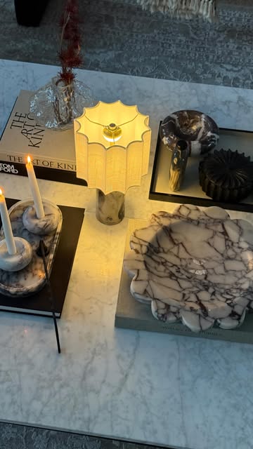 Soft lighting, layered textures, and sculptural details 🤍
T