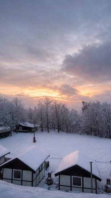 🌄 Aufwachen mit dieser Aussicht.
Wenn die Sonne aufgeht un