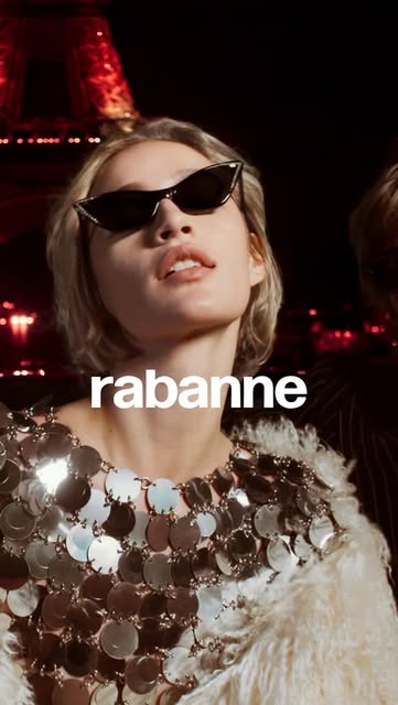When sweet meets intense, the game turns red.
FAME IN LOVE a