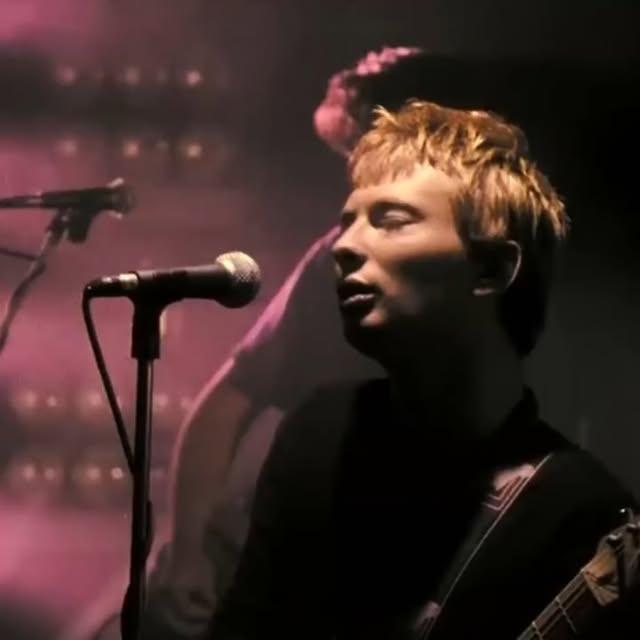 #historiasdeclasicos 😊
✅ Radiohead - Creep
🔵 "Creep" (19
