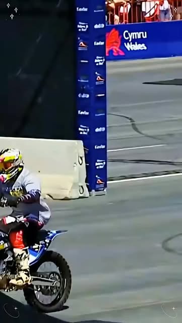 L compiled some super tricks in FMX...🦅 #motocross #sport