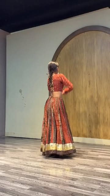 Rangilo Maro Dholna❤️🔥
.
Banger Choreography: @jahnvidoshi