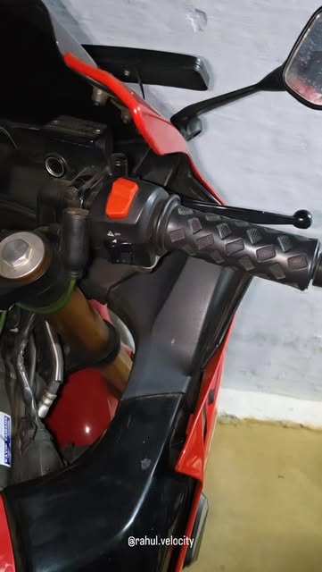 Tag pro rider🔥😅
.
.
.
.
.
#rahulvelocity #r15v4 #trendingv