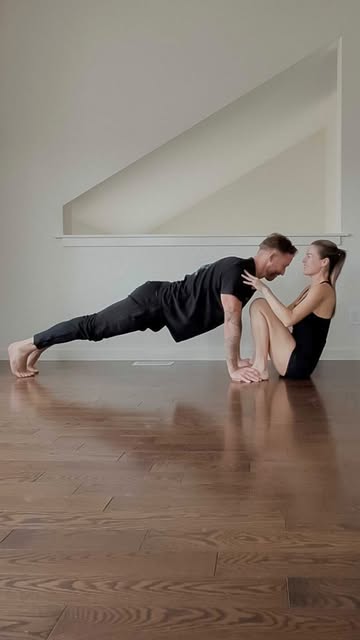 Challenge accepted ☺️
Partner core workout.
Each exercise