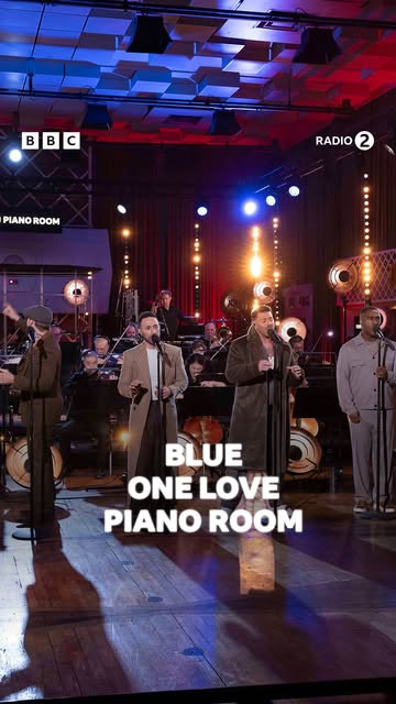 Blue perform One Love in the #R2PianoRoom 🧡 Listen on BBC S