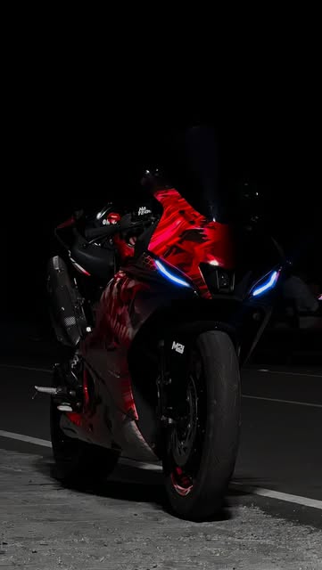 .π₯Ήπβ¦..
.#r15v4 #r15v4modified #instgram
.#loveislove #tre