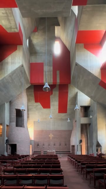 St. Matthäus and St. Hildegardis Parish by Gottfried Böhm, 1