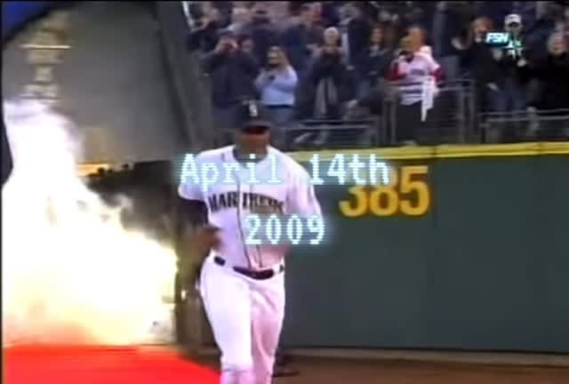 This Day In Griffstory: 4/14/2009 - Griffey makes his return
