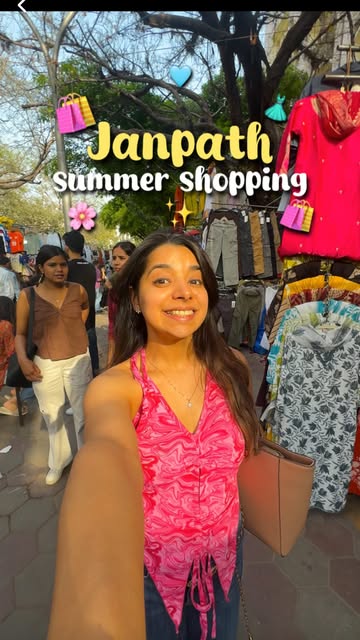 Janpath has my heart! ♥️ ✨
.
.
.
.#fashion #janpath #summers