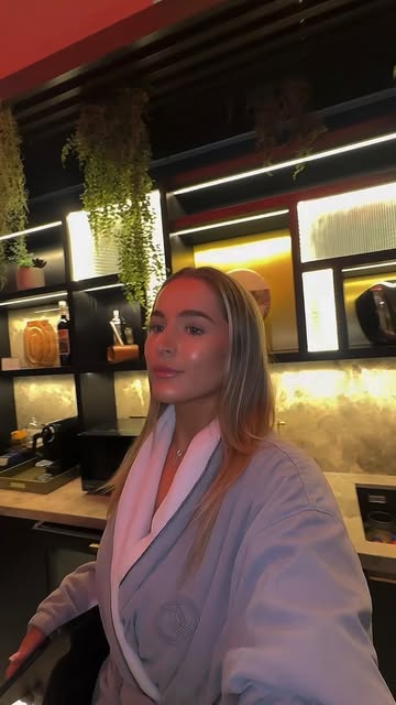 Singing all over the suite… 🤍 @middle_eight_hotel @world_tr