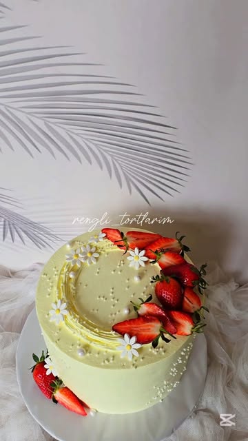 Tortumuzdan baharın ətri gəlir sanki🍓🌼🫠
#qiztortu #yubile